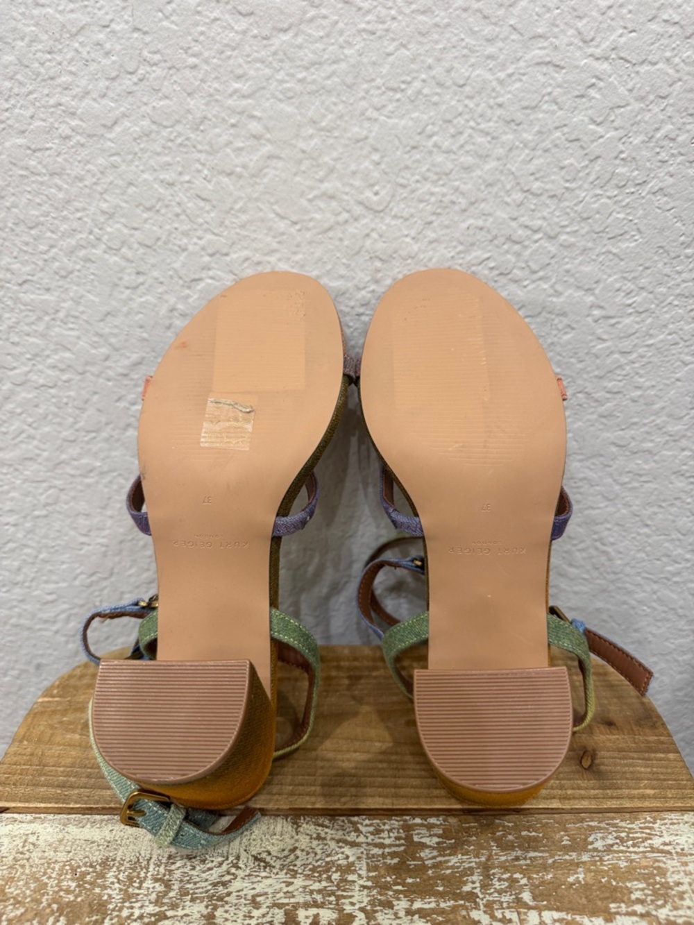 Kurt Geiger Hampton Rainbow Heel Sandals Size 37 / 7 - Picture 9 of 10